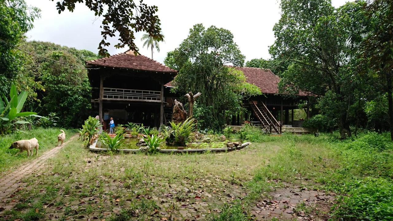 Vuonthuguesthousegarden Kon Tum Esterno foto