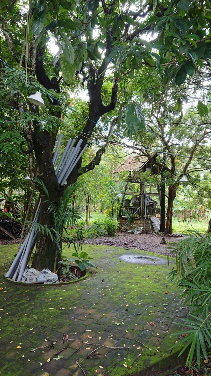 Vuonthuguesthousegarden Kon Tum Esterno foto